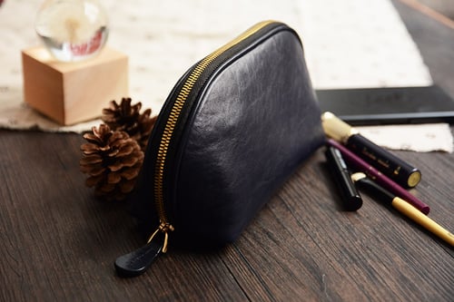 Image of Custom Handmade Vegetable Tanned Italian Leather Cosmetic Bag Toiletry D057