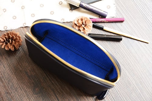 Image of Custom Handmade Vegetable Tanned Italian Leather Cosmetic Bag Toiletry D057